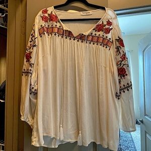 Impressions boutique embroidered top - NWOT